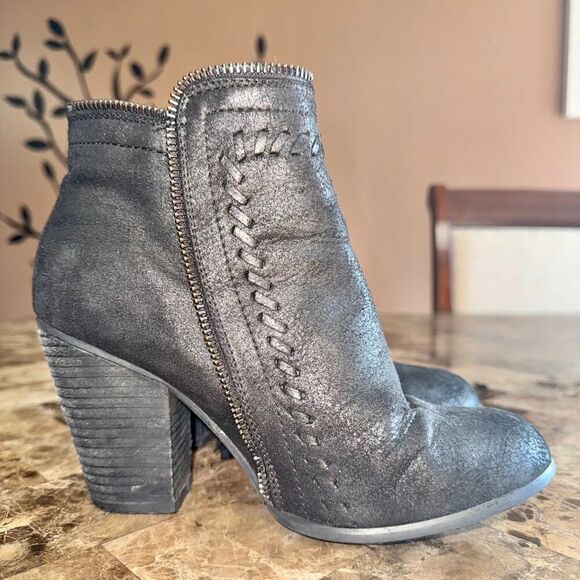 Daisy Fuentes Women's Carolina Zip Up Wedge Heel Black Suede Booties - Picture 11 of 11